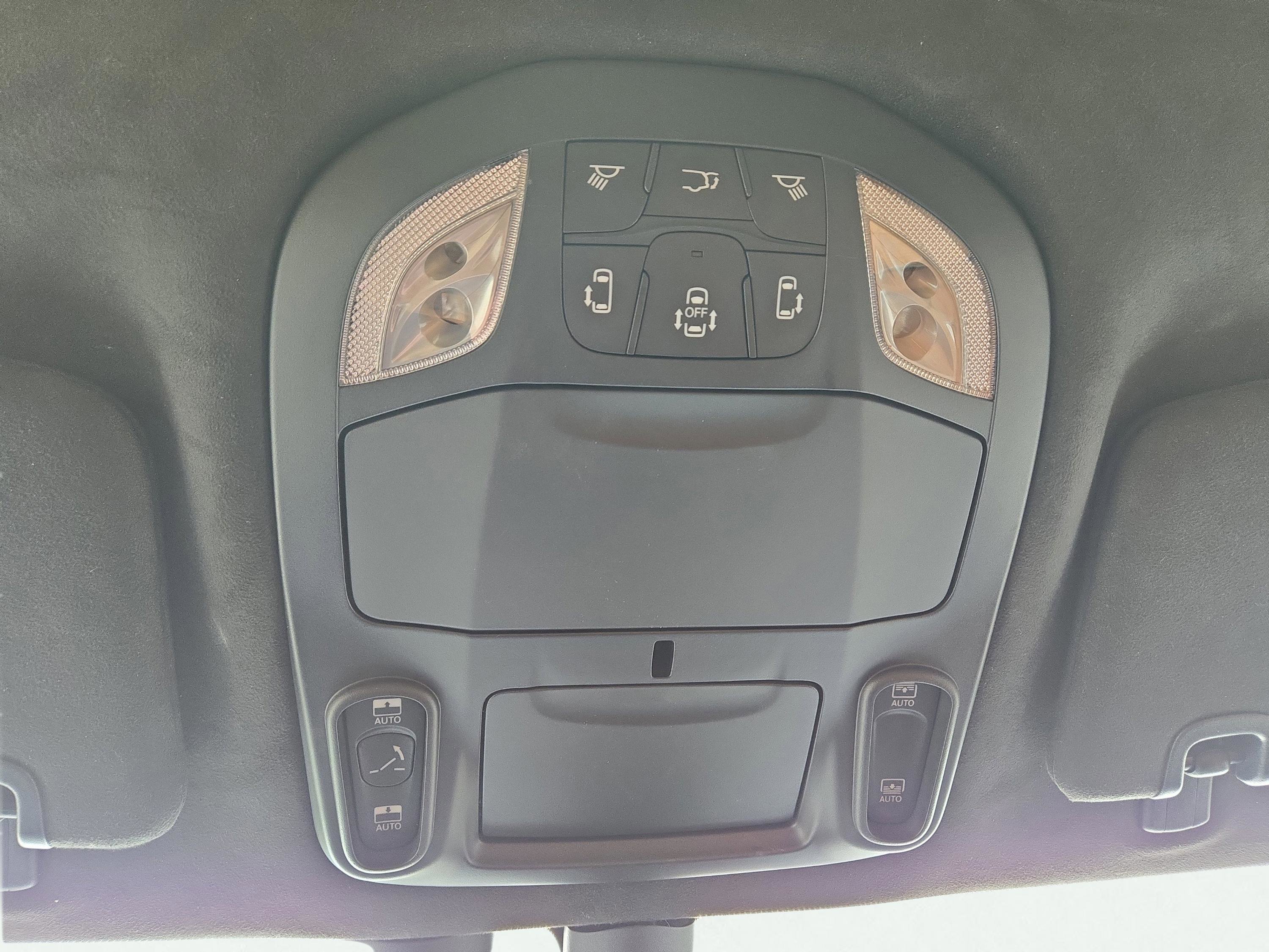 Used 2021 Chrysler Pacifica Pinnacle image 34