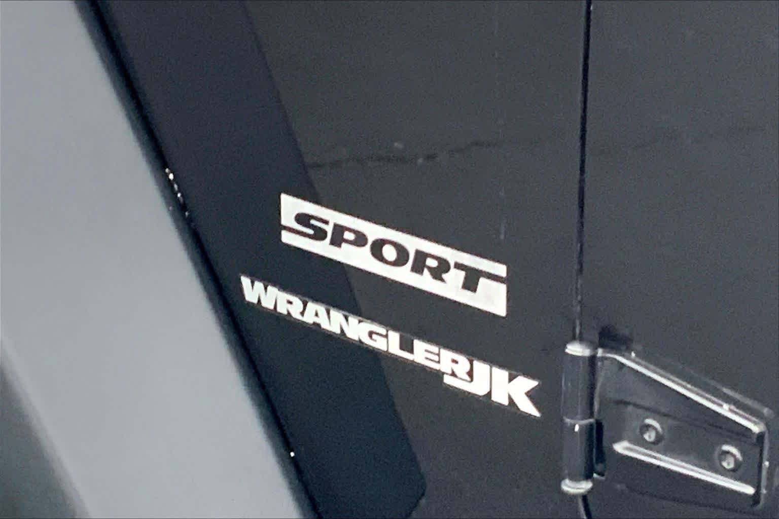 Used 2018 Jeep Wrangler Sport AWD/4WD image 10