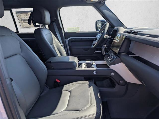 New 2026 Land Rover Defender 110 X-Dynamic SE AWD/4WD image 17