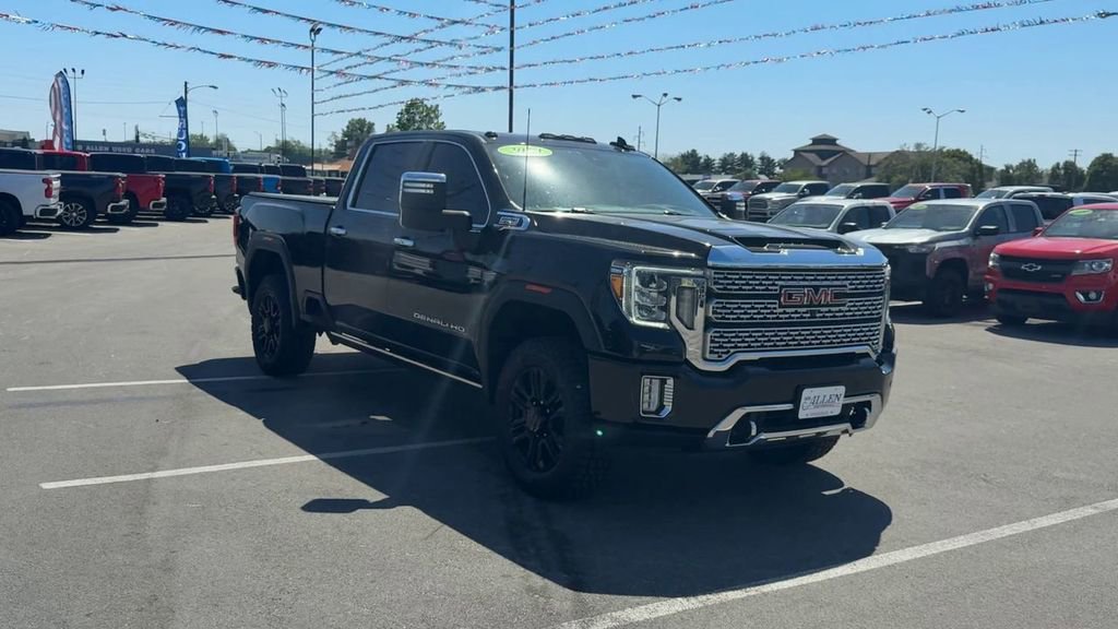 Used 2023 GMC Sierra 2500 Denali w/ Denali Black Diamond Edition AWD/4WD image 8