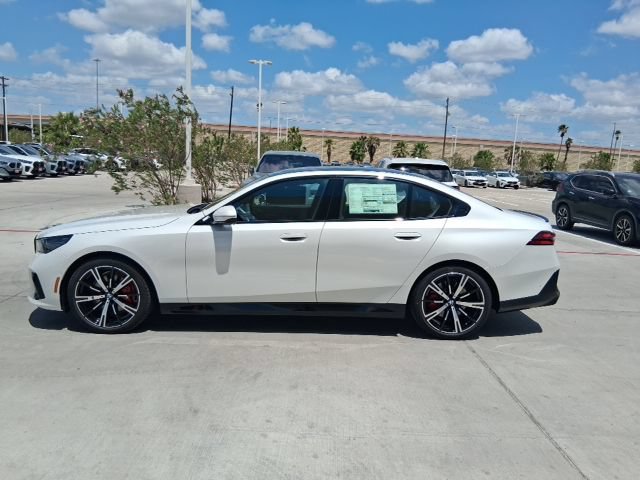 New 2027 BMW 540i xDrive w/ M Sport Package AWD/4WD image 3