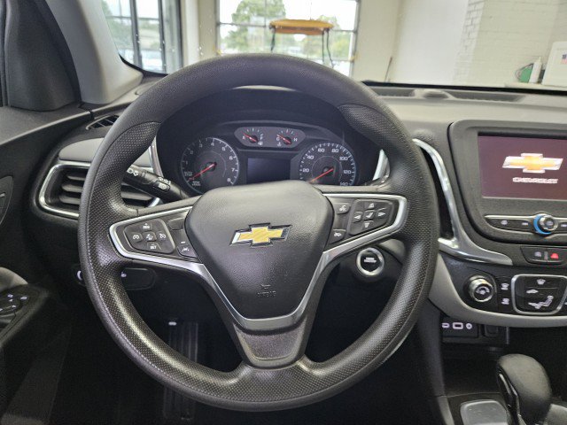 Used 2022 Chevrolet Equinox LS w/ LPO, Floor Liner Package FWD image 18