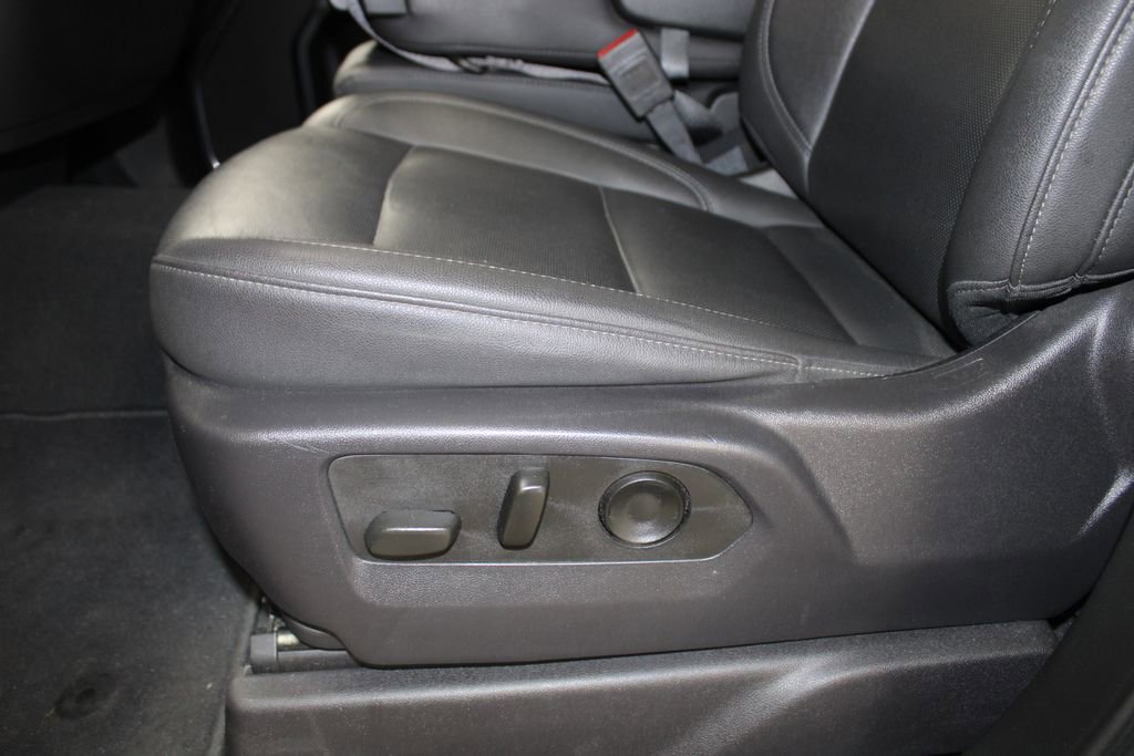 Used 2024 GMC Sierra 1500 SLT image 18