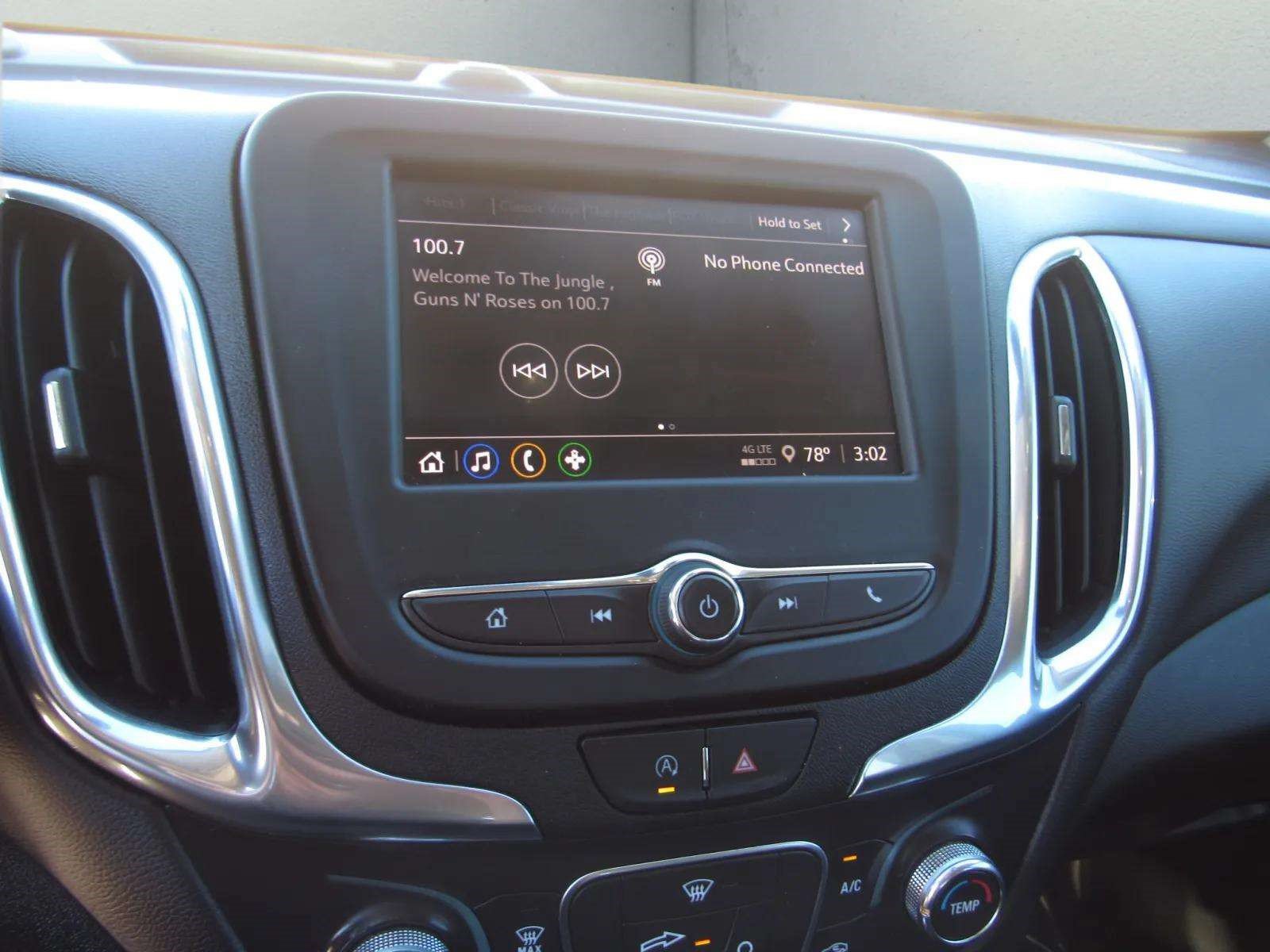 Used 2023 Chevrolet Equinox LT FWD image 18