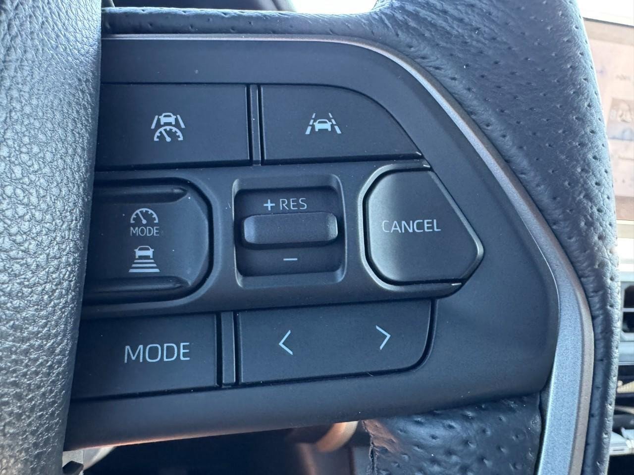 Used 2024 Toyota Tacoma TRD Off-Road image 17