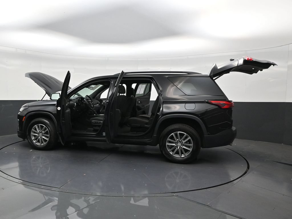 Used 2023 Chevrolet Traverse LT FWD image 31