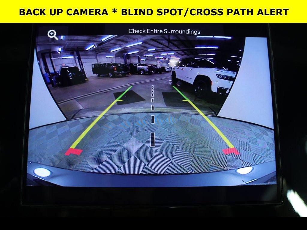 Used 2022 Jeep Grand Cherokee Altitude image 12