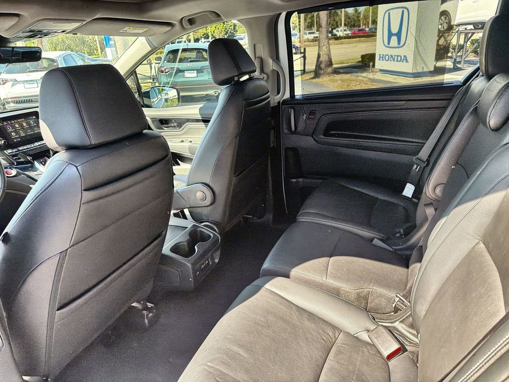Certified 2024 Honda Odyssey Touring image 27