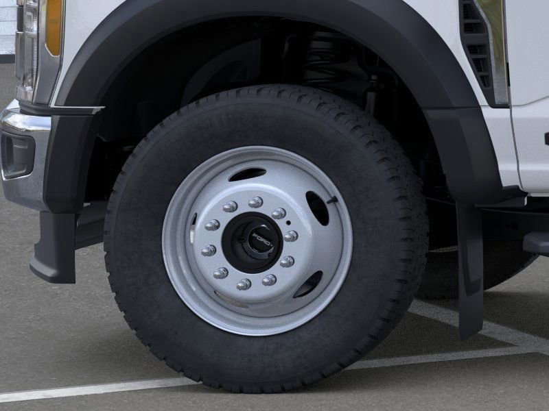 New 2026 Ford F550 4x4 Crew Cab image 19