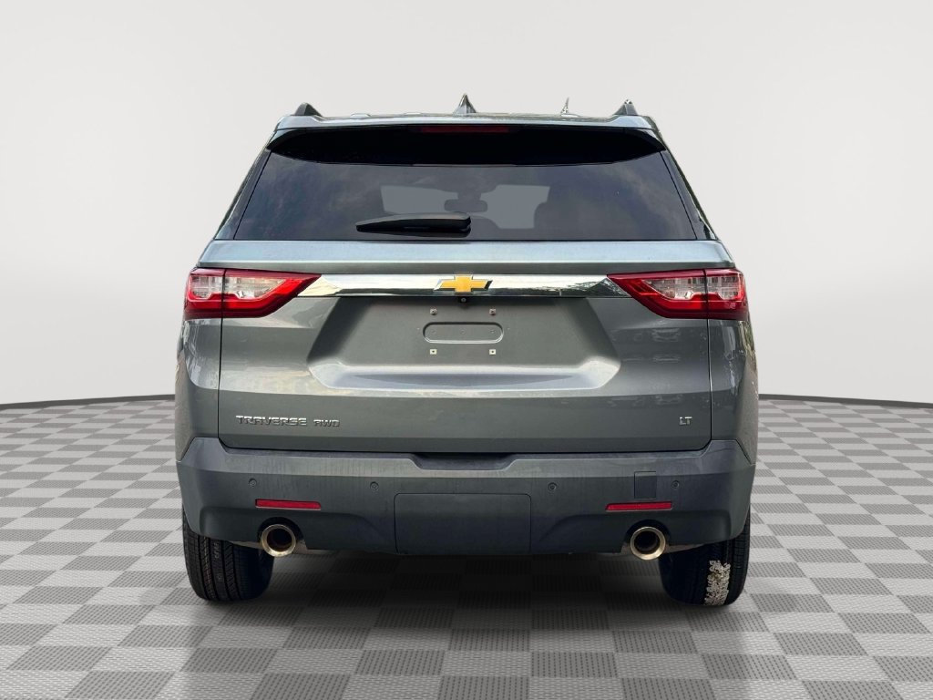Used 2020 Chevrolet Traverse LT w/ Driver Confidence II Package AWD/4WD image 6