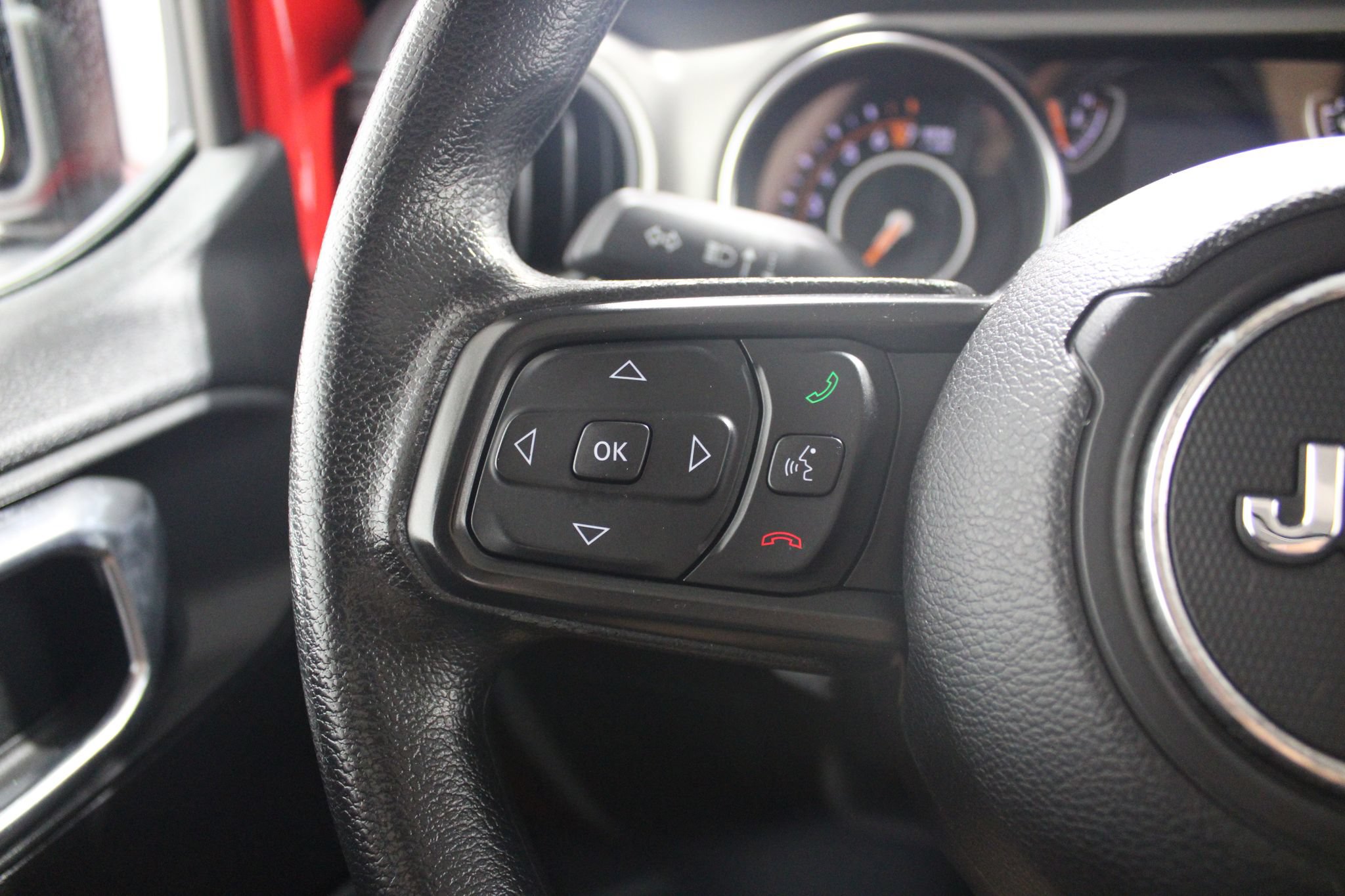 Used 2021 Jeep Gladiator Sport AWD/4WD image 37