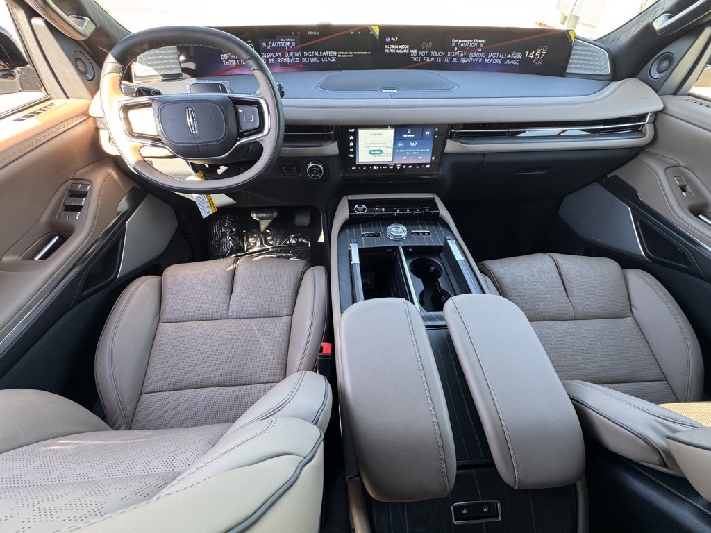 New 2025 Lincoln Navigator Black Label image 25