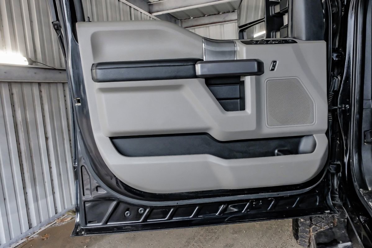 Used 2022 Ford F350 XLT w/ XLT Premium Package image 43