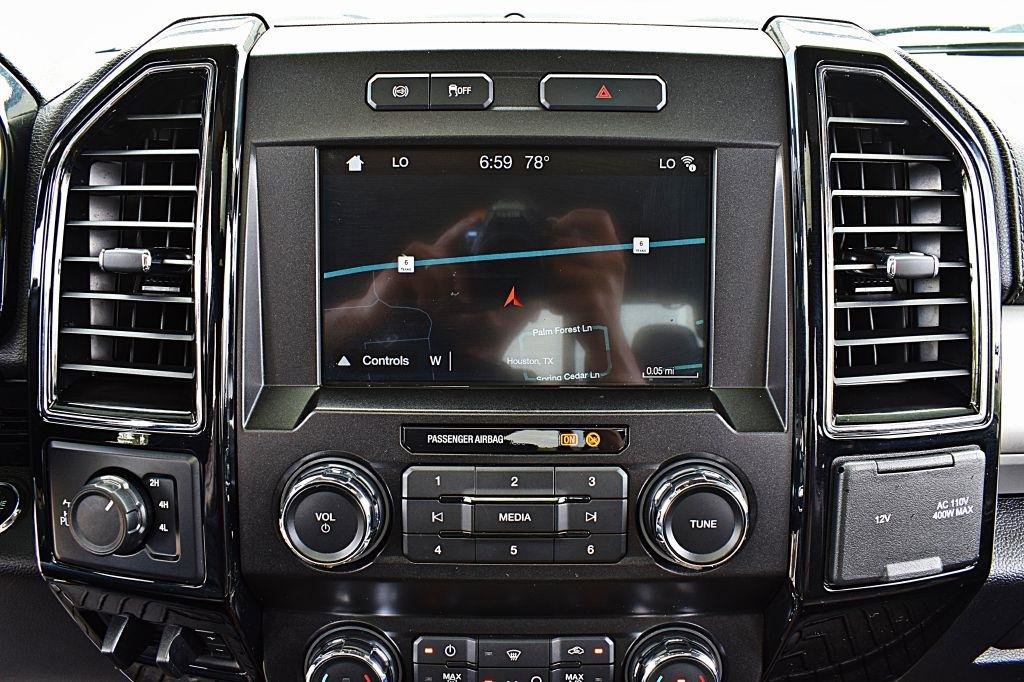 Used 2019 Ford F250 Lariat w/ Lariat Ultimate Package AWD/4WD image 32