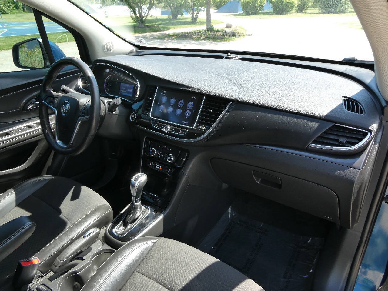 Used 2020 Buick Encore Preferred w/ Safety Package FWD image 29