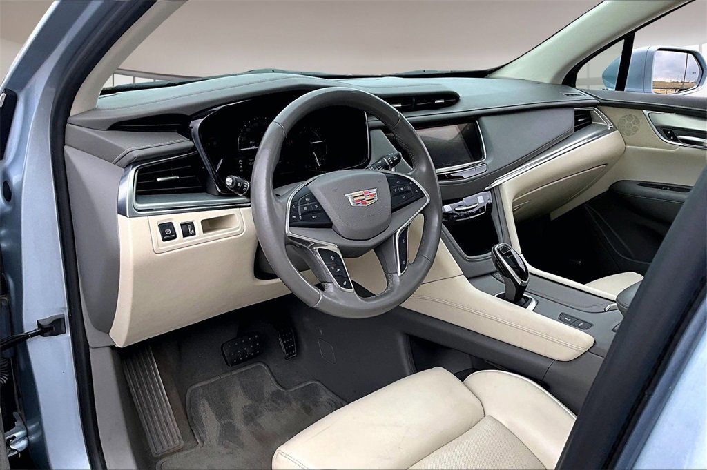 Used 2017 Cadillac XT5 Premium Luxury image 13