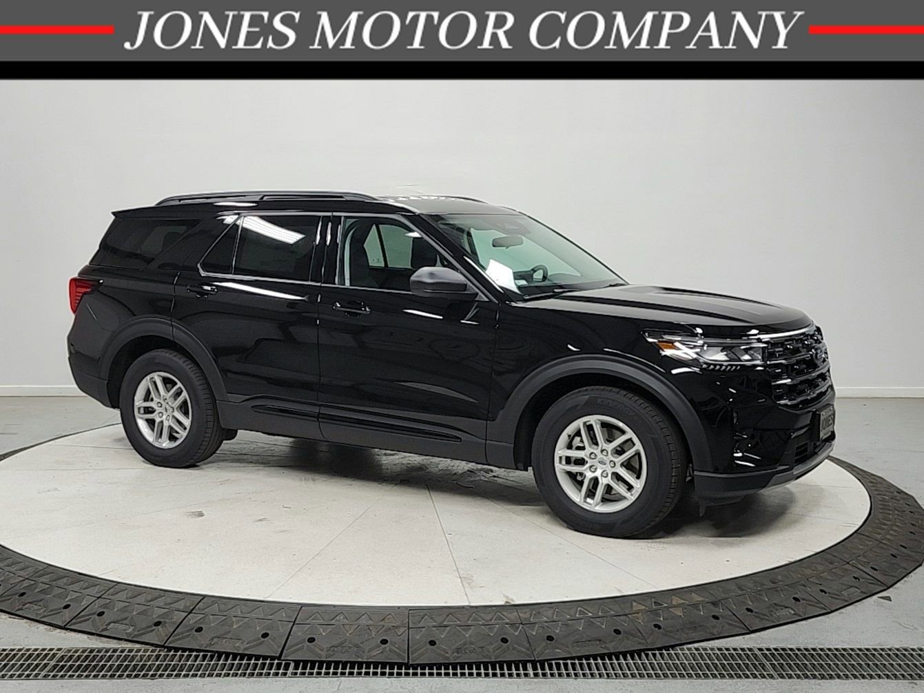 New 2026 Ford Explorer Active w/ Active Comfort Package image 1