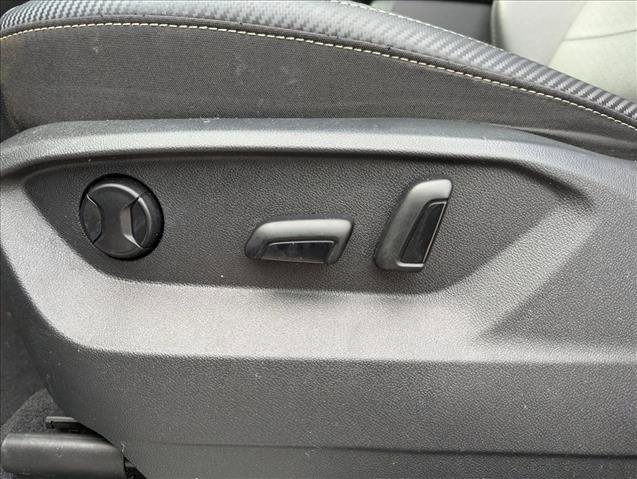 Used 2021 Volkswagen Atlas Cross Sport SE w/ Panoramic Sunroof Package image 11