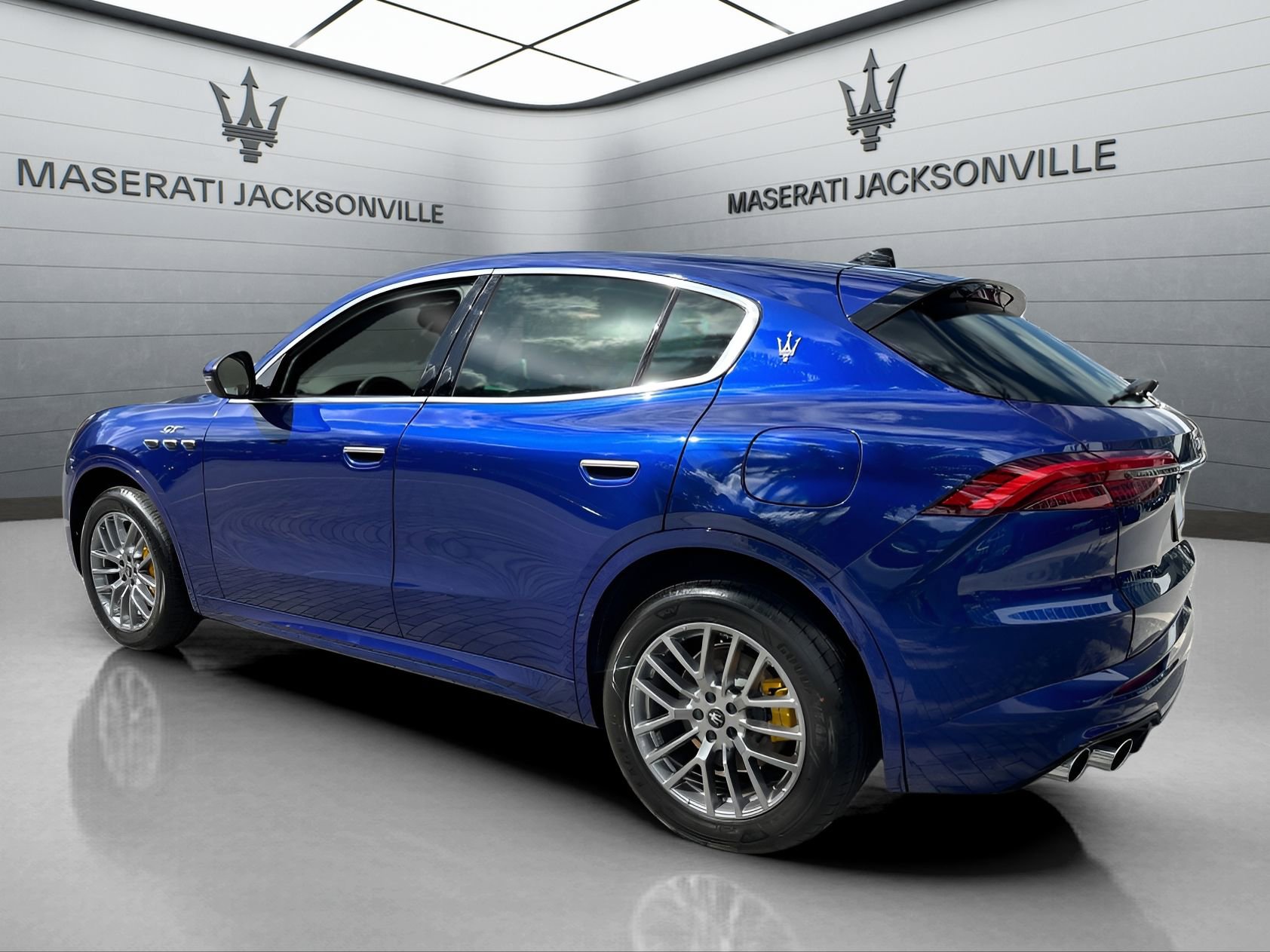 New 2024 Maserati Grecale GT image 11