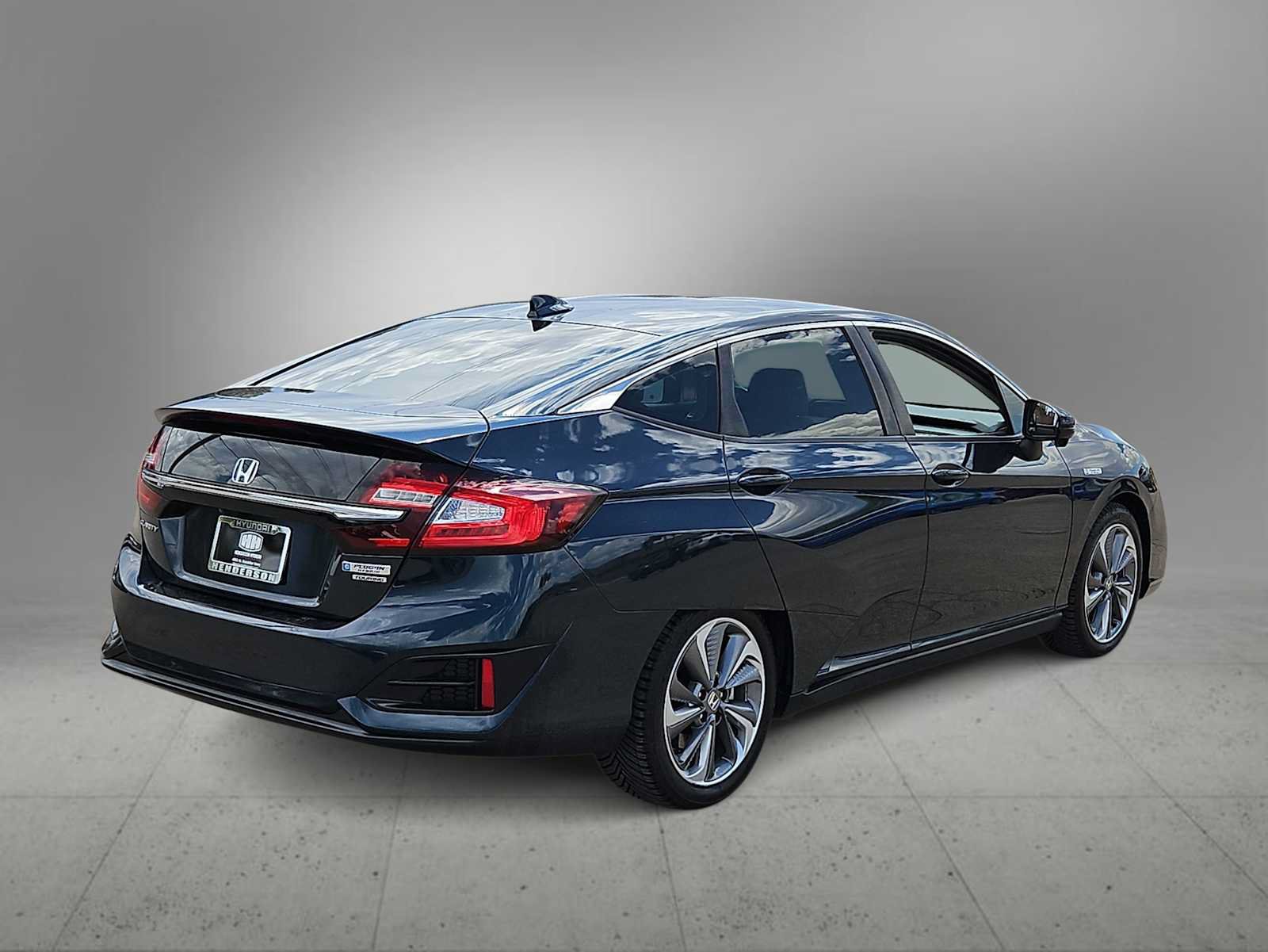 Used 2018 Honda Clarity Touring image 8