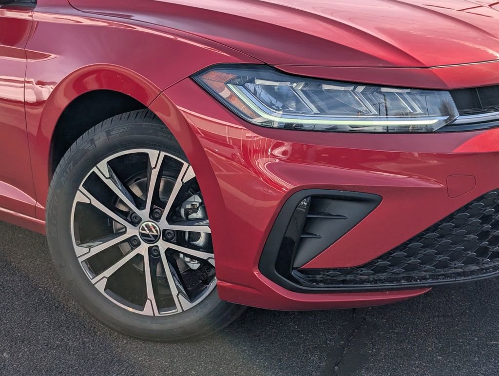 Used 2025 Volkswagen Jetta Sport image 2