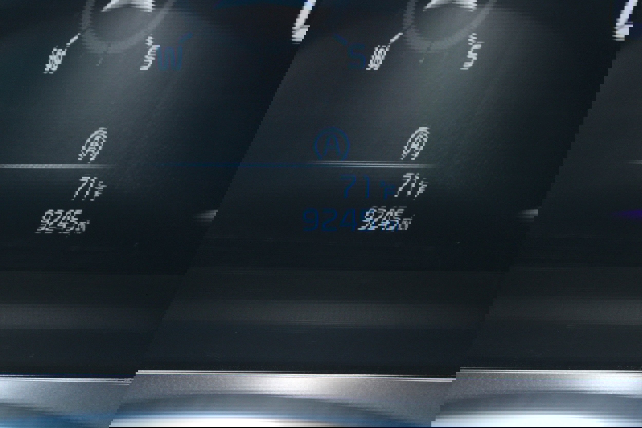 Used 2024 Kia Telluride S image 23