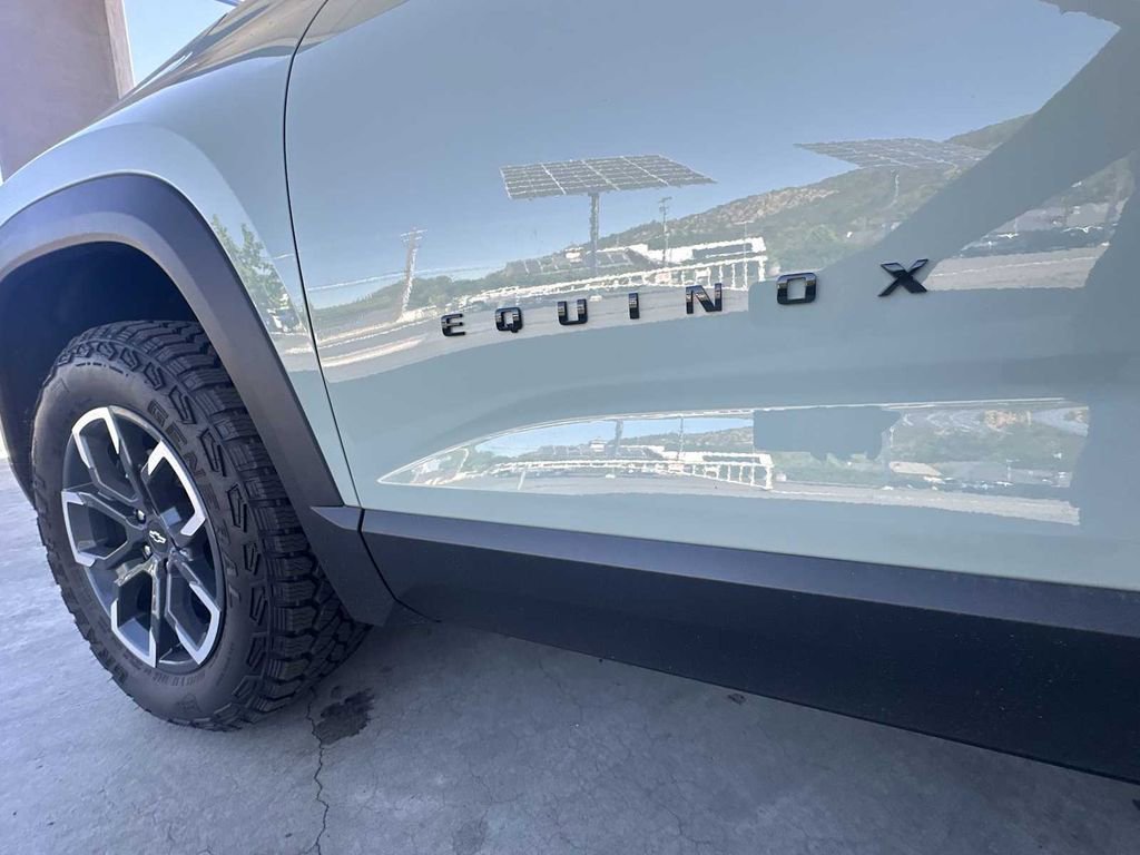 New 2026 Chevrolet Equinox ACTIV w/ Convenience Package III image 30