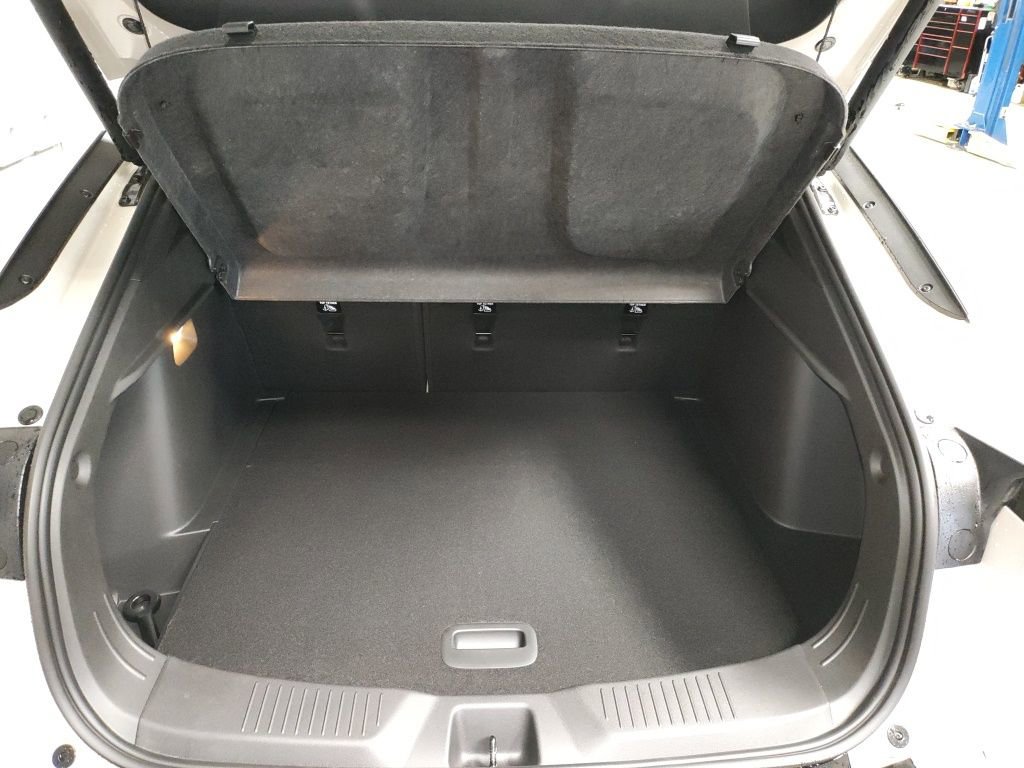 New 2026 Buick Envista Sport Touring w/ Studio Series image 15