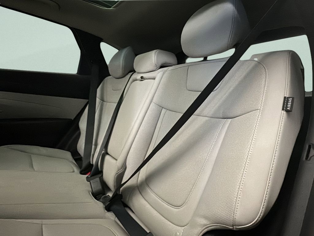 Certified 2025 Hyundai Tucson SEL image 12