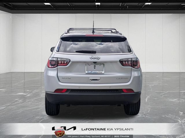 Used 2025 Jeep Compass Limited AWD/4WD image 4