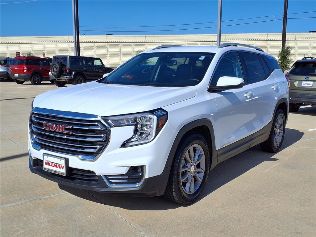 Used 2024 GMC Terrain SLT image 24