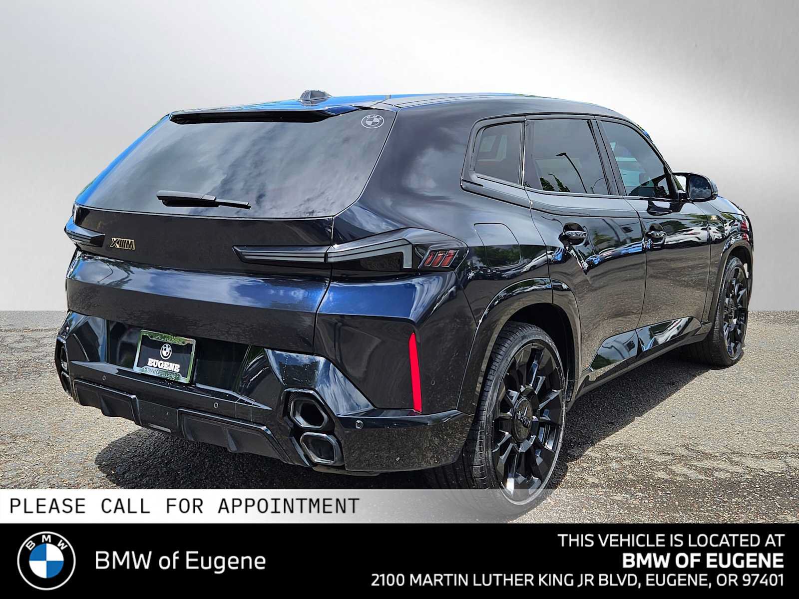 Used 2024 BMW XM AWD/4WD image 3
