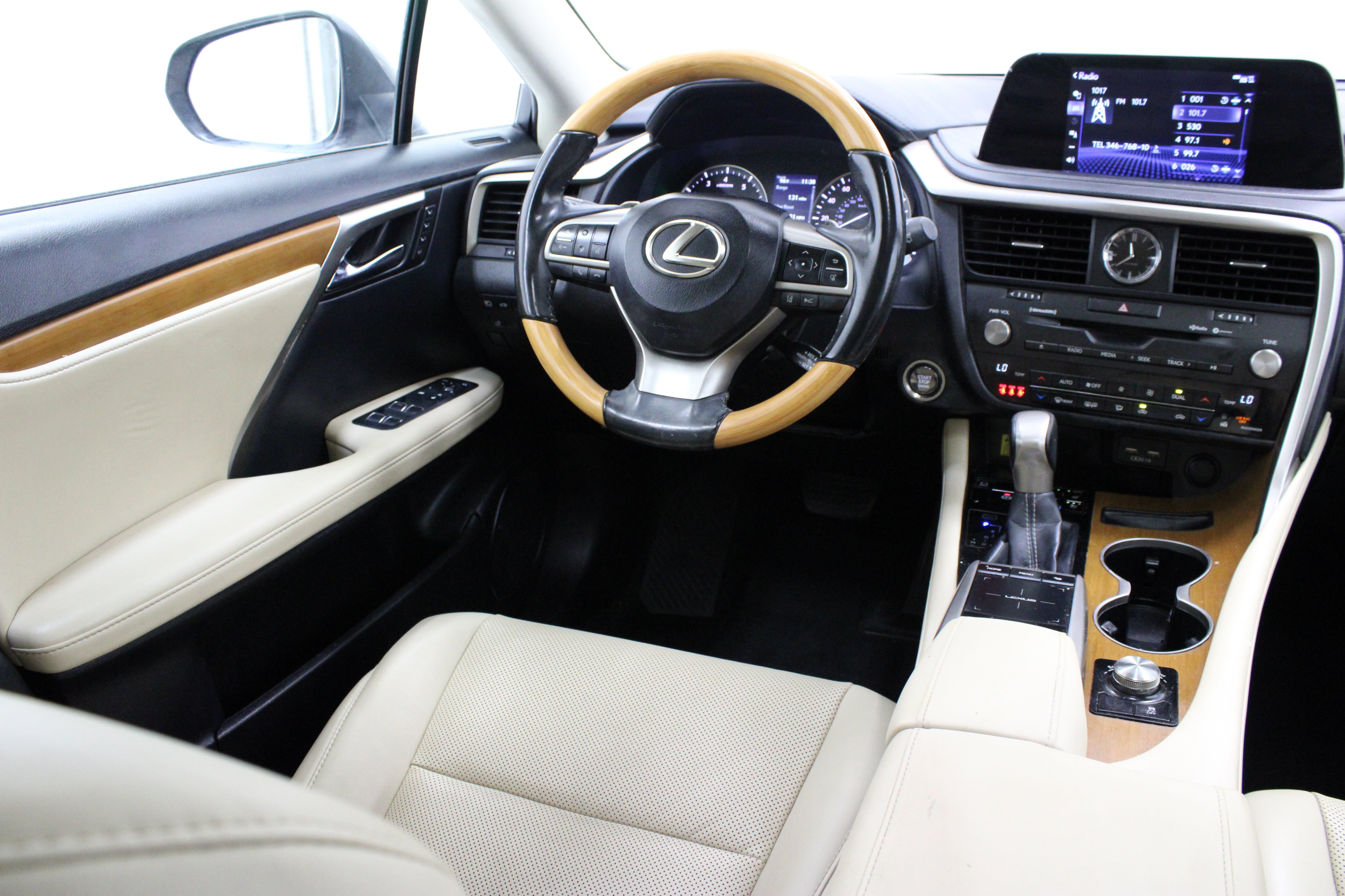 Used 2022 Lexus RX 350 FWD w/ Premium Package image 32