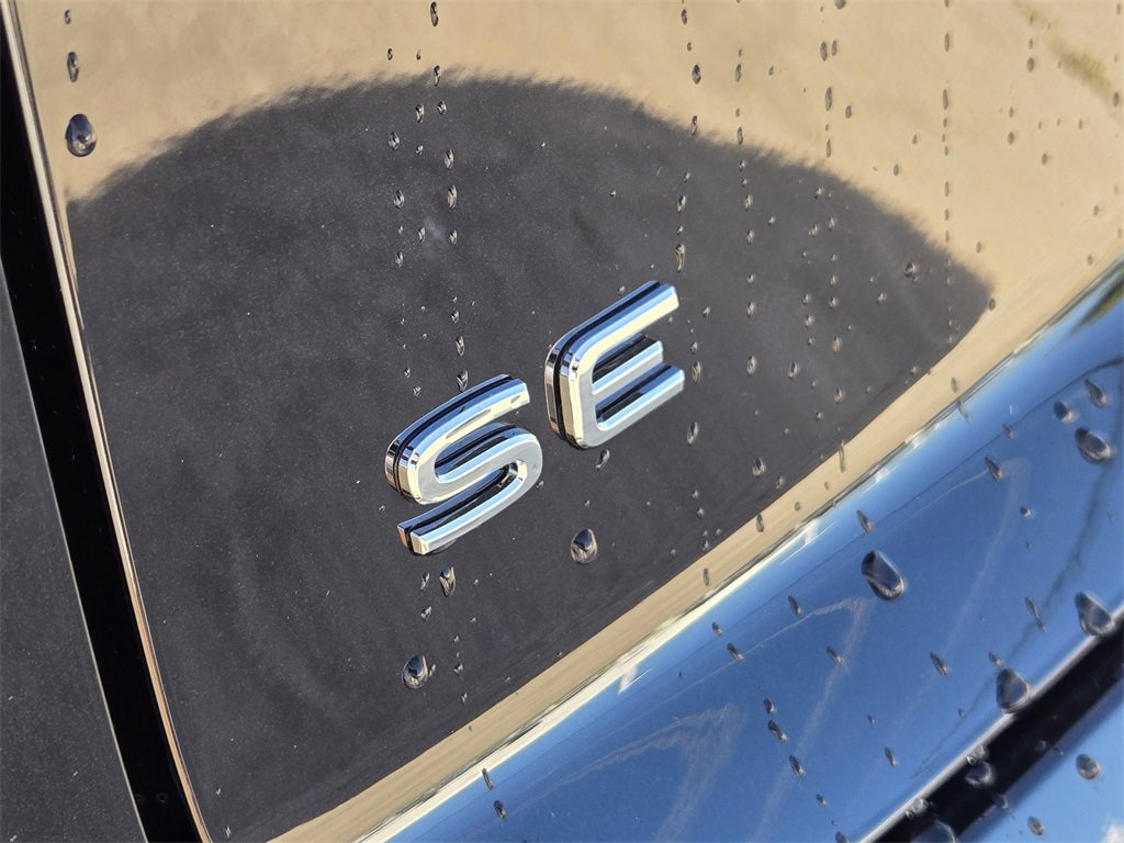 New 2026 Volkswagen Atlas Cross Sport SE image 9