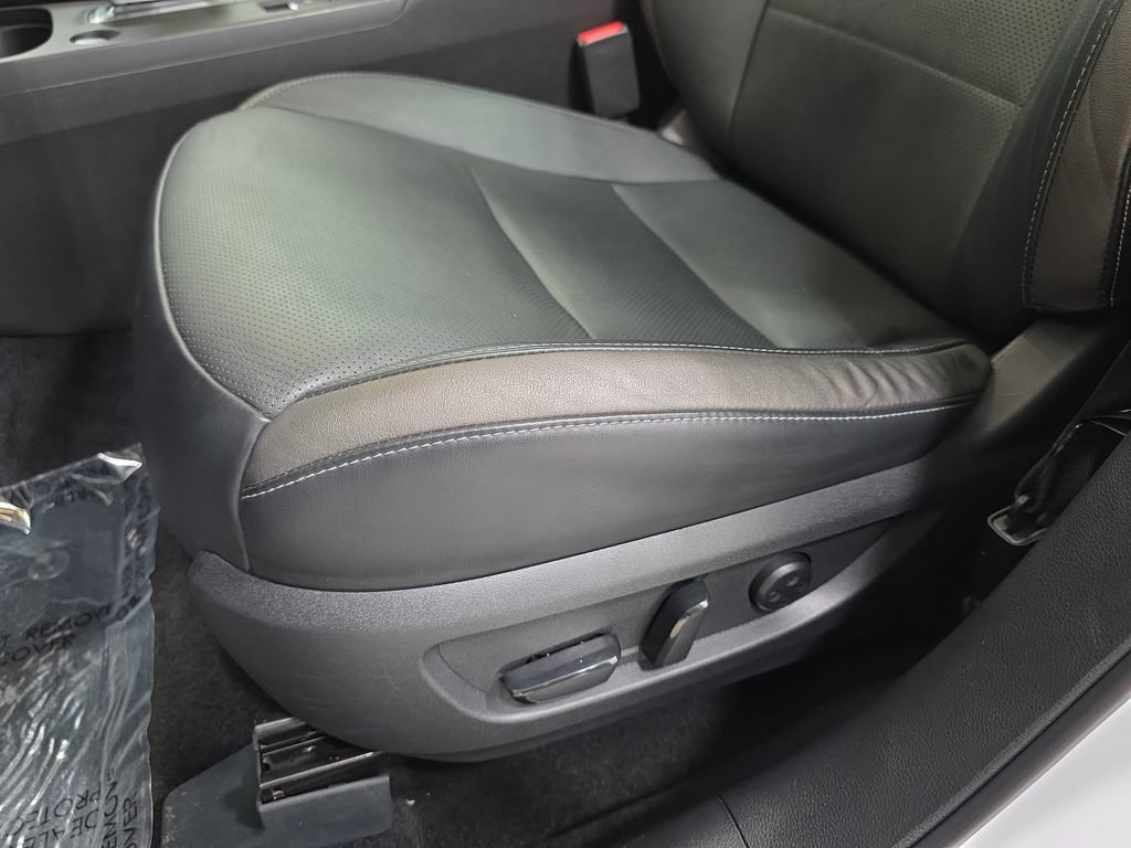 Certified 2023 INFINITI QX50 Luxe w/ Cargo Package AWD/4WD image 26