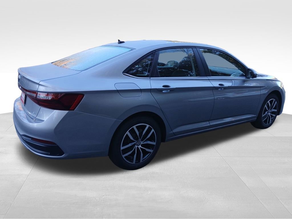 New 2026 Volkswagen Jetta SE image 5