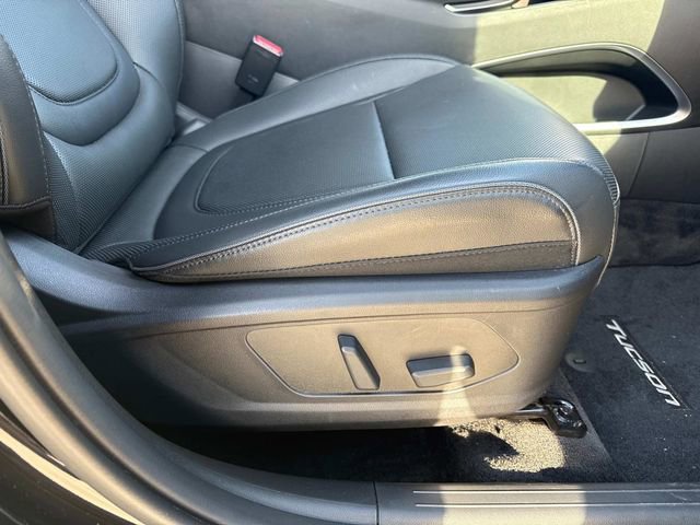 Used 2024 Hyundai Tucson Limited image 18