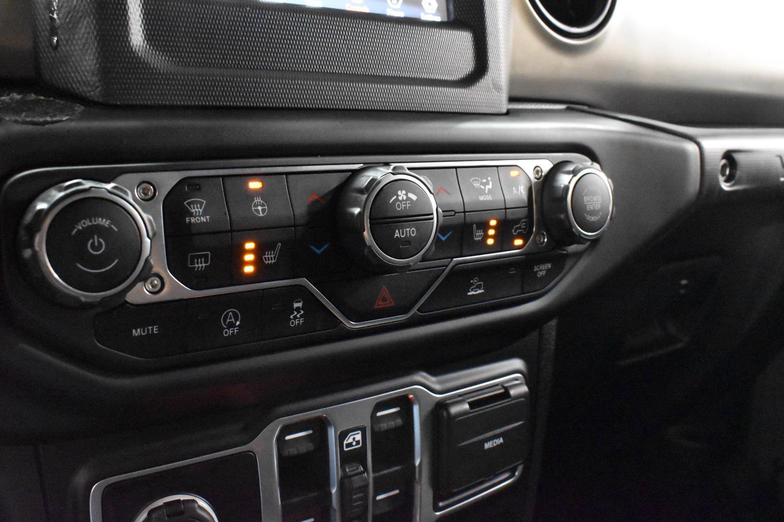 Used 2021 Jeep Wrangler Unlimited Sport image 16