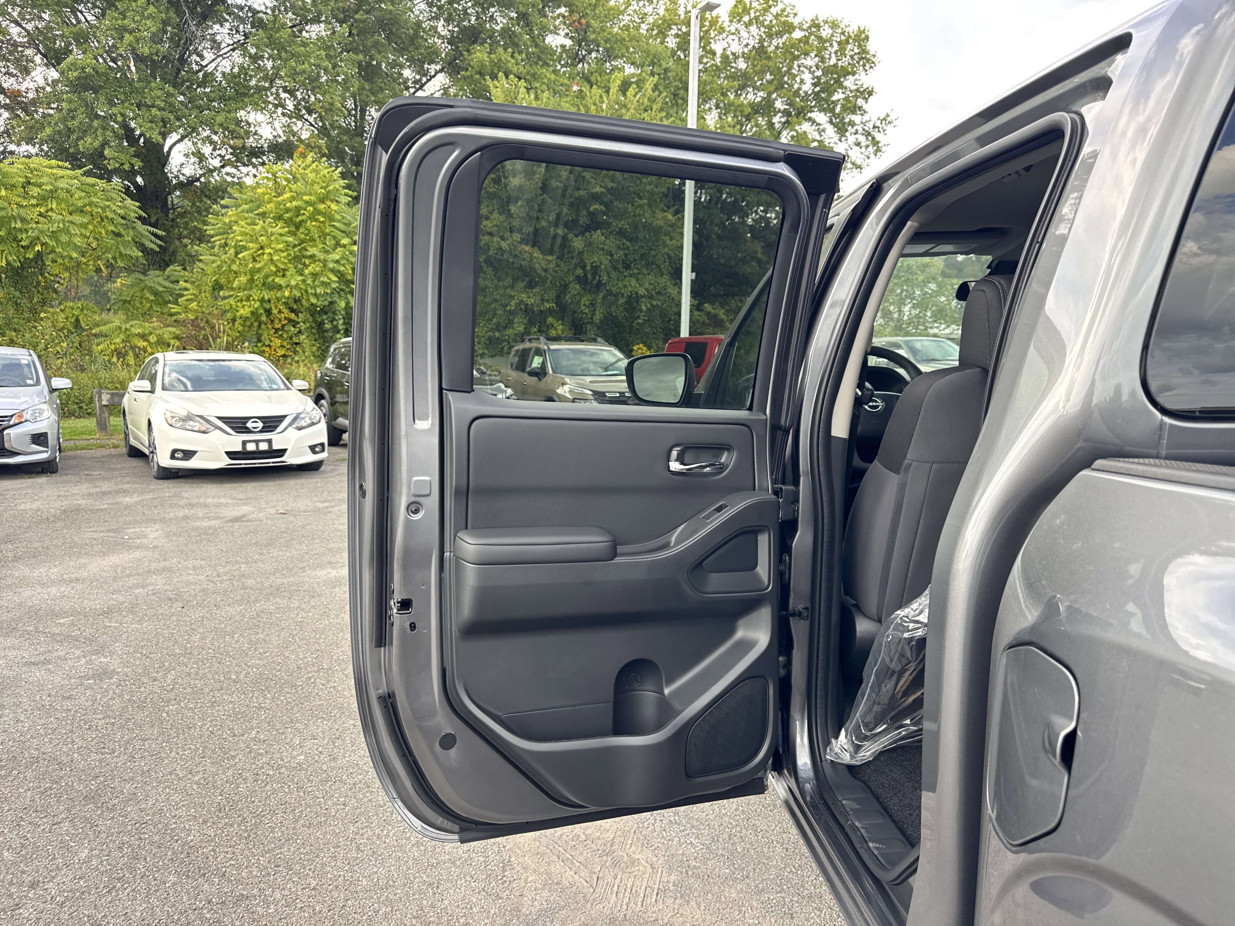 New 2026 Nissan Frontier SV w/ SV Convenience Package image 26