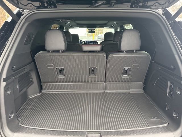 New 2026 Chevrolet Traverse RS w/ LPO, Floor Liner Package FWD image 16