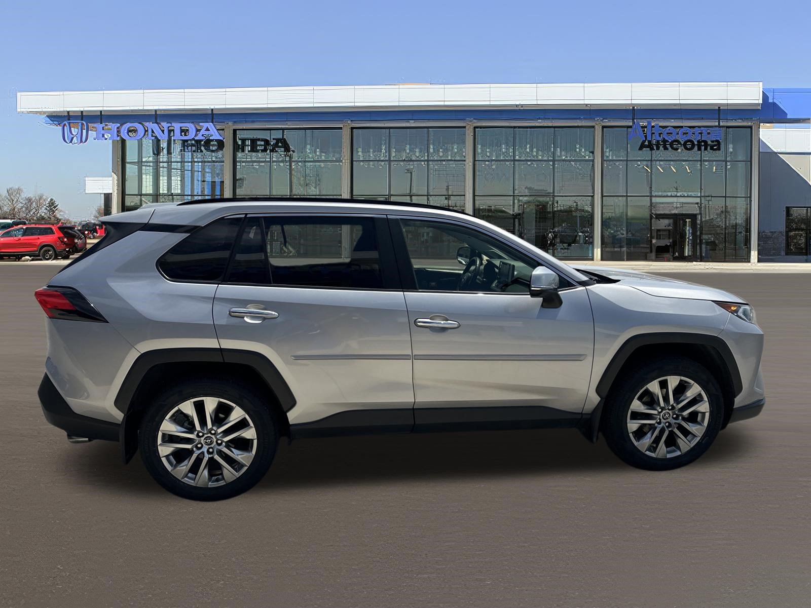 Used 2019 Toyota RAV4 Limited w/ Advanced Technology Package AWD/4WD image 5