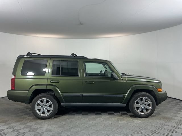 Used 2007 Jeep Commander Sport AWD/4WD image 4