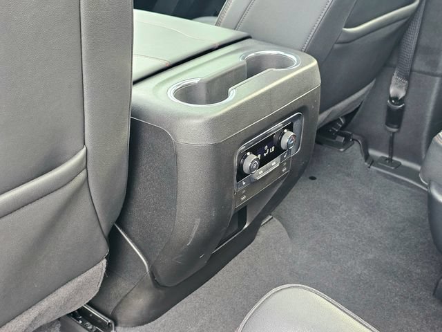 Used 2025 Chevrolet Suburban RST w/ RST Capability Package AWD/4WD image 29