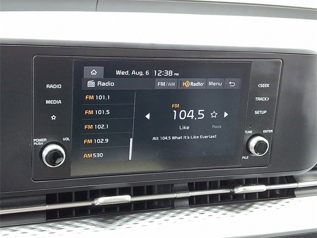 Used 2024 Kia Carnival LX image 17