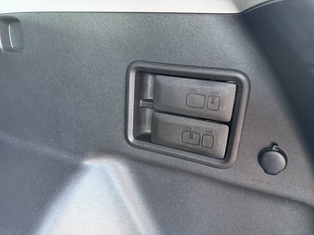 Used 2023 GMC Terrain AT4 w/ Infotainment Package II AWD/4WD image 42