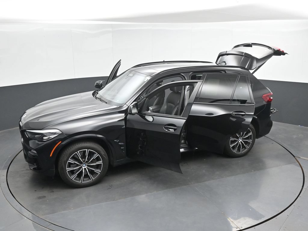 Used 2020 BMW X5 M50i AWD/4WD image 51