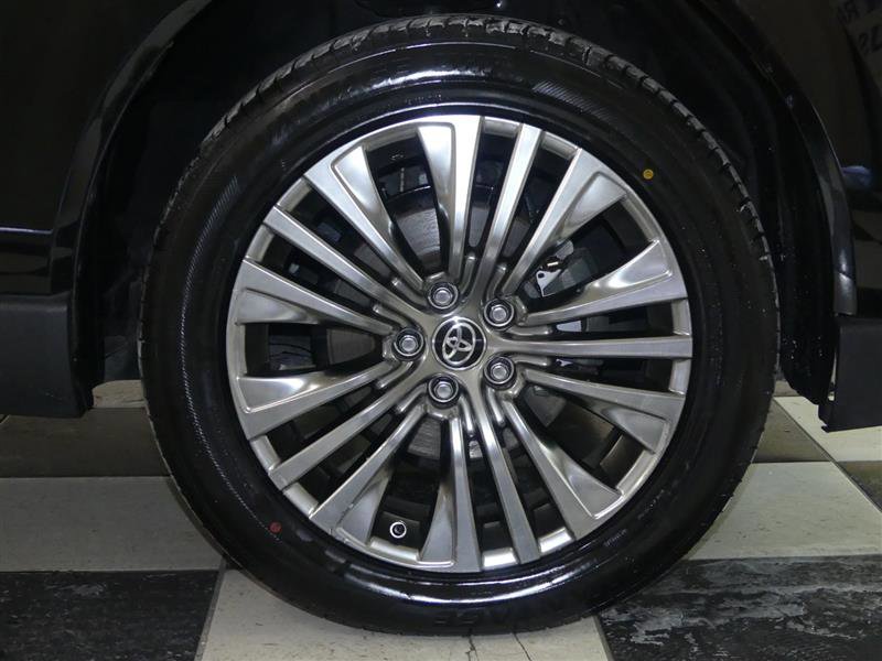 Used 2021 Toyota Venza XLE image 33