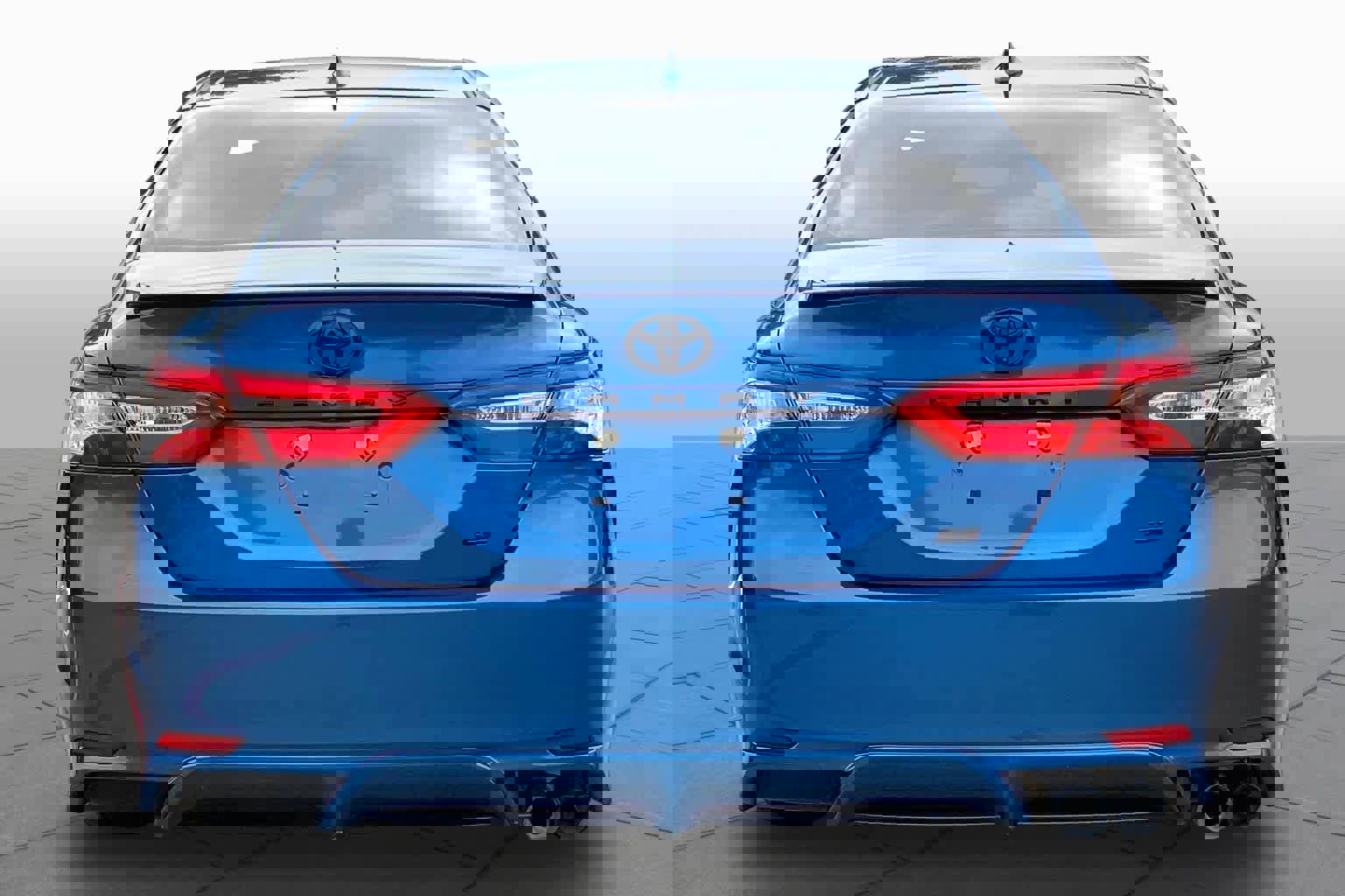 Used 2020 Toyota Camry SE w/ Convenience Package image 5