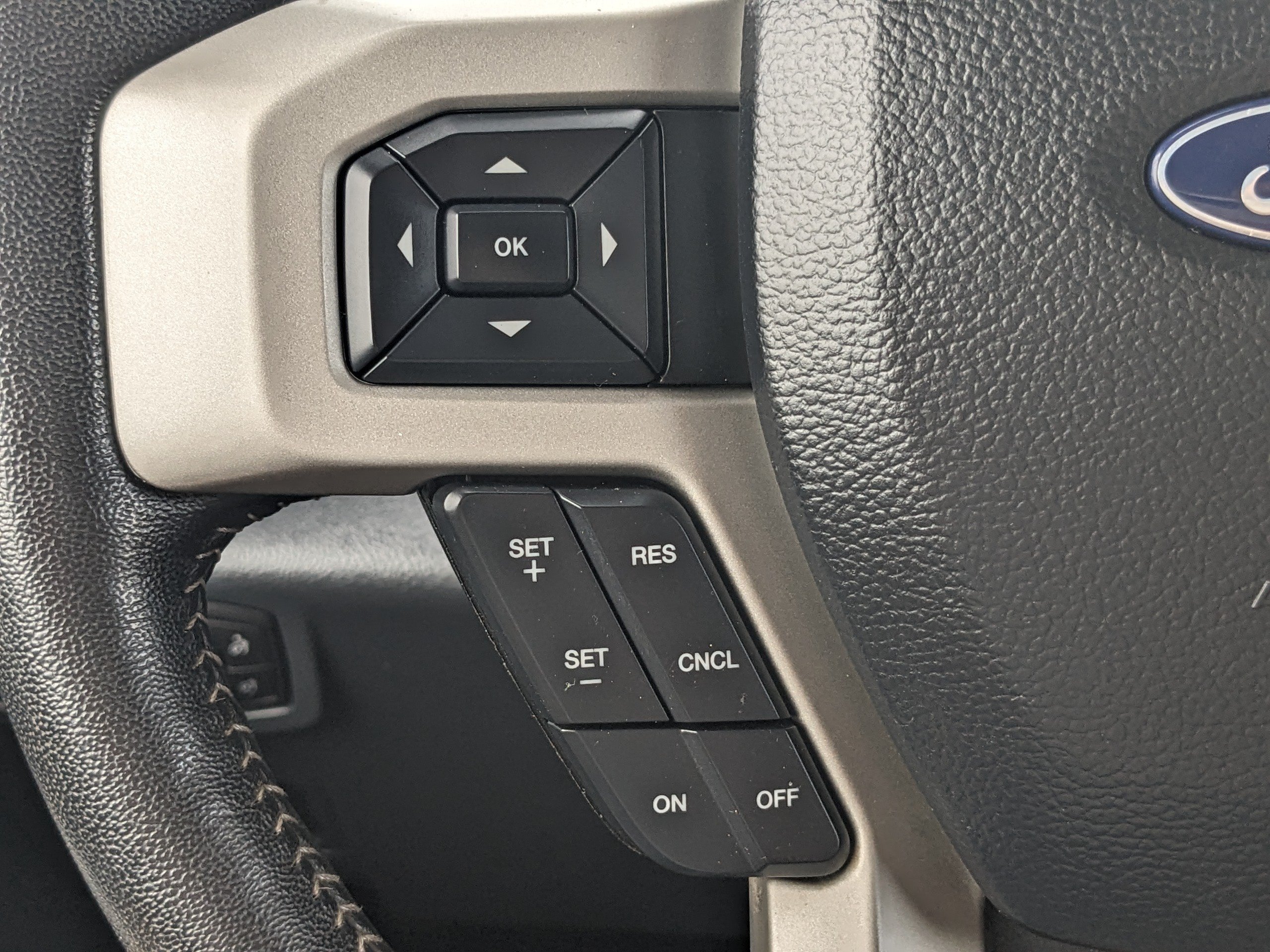 Used 2022 Ford F250 Lariat w/ Lariat Ultimate Package AWD/4WD image 21