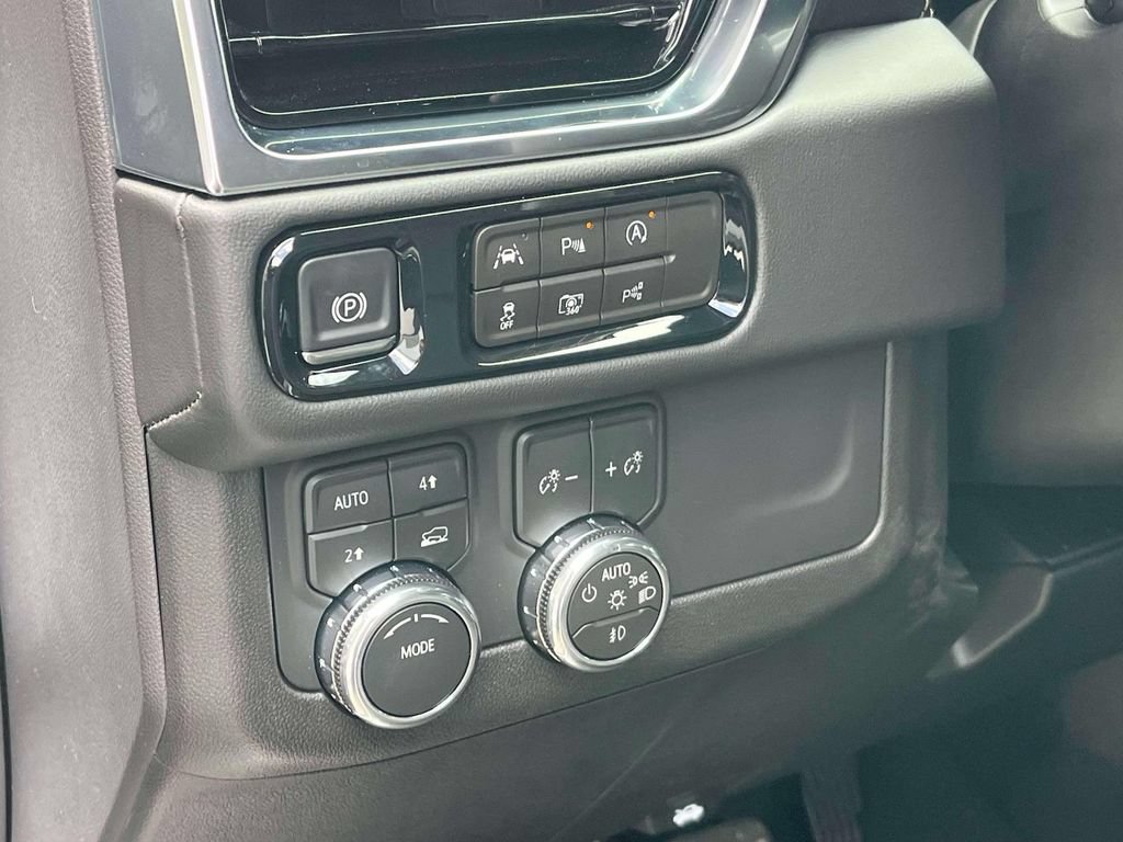 New 2026 GMC Yukon XL Elevation AWD/4WD image 26